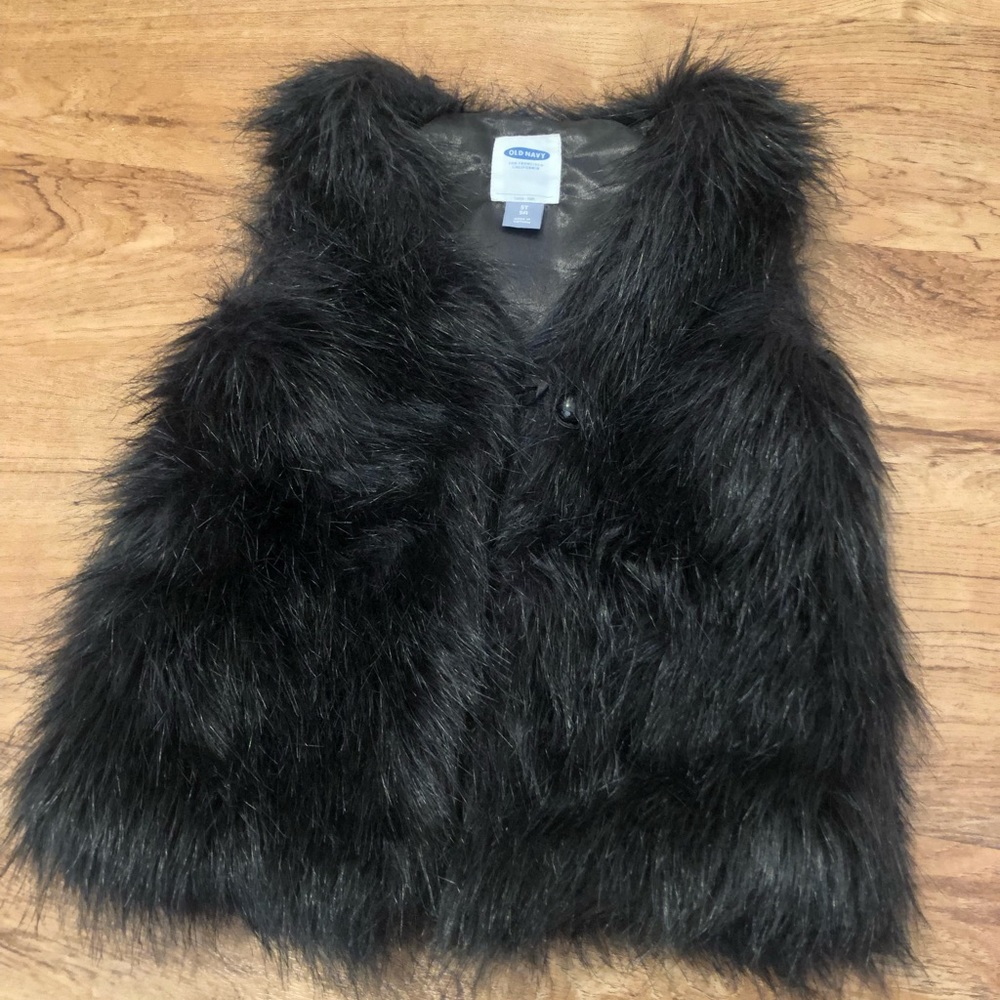 Girls faux fur vest